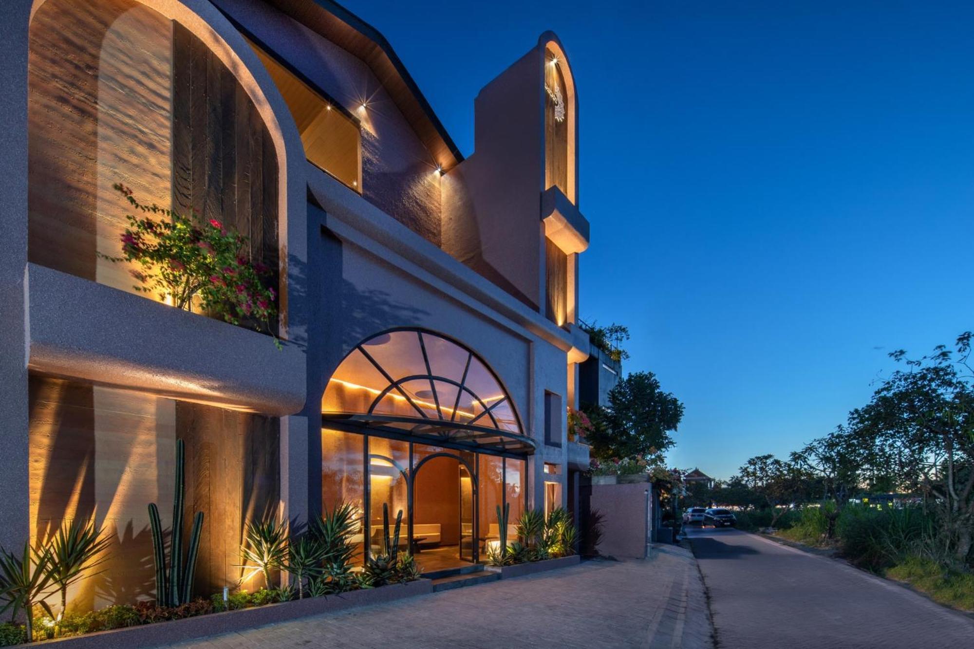 Seascape Luxury Resort & Spa Sanur By Ini Vie Hospitality (Adults Only) Exterior photo