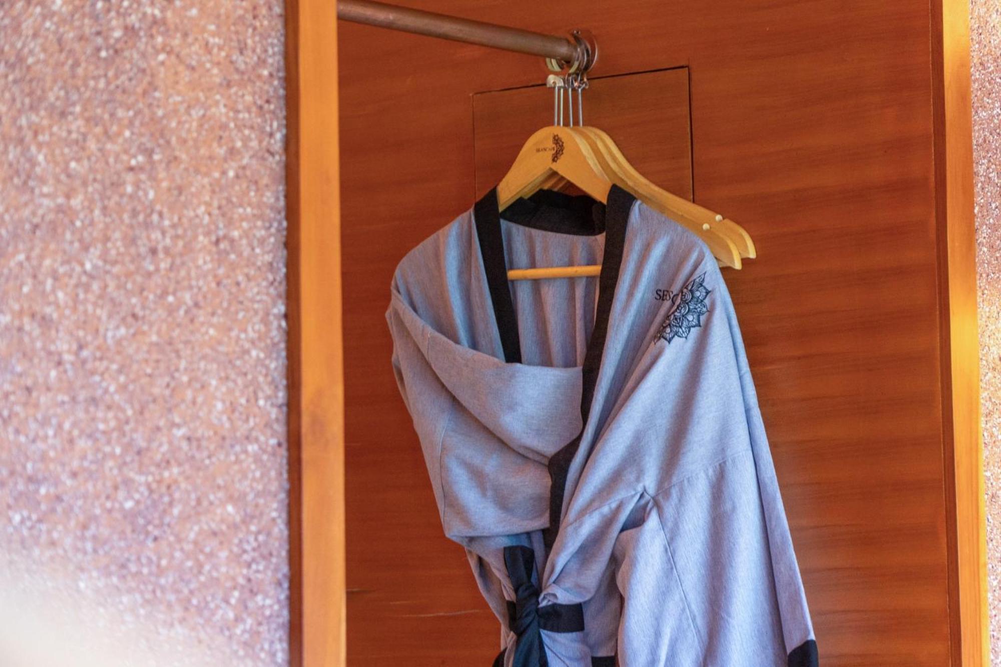 Seascape Luxury Resort & Spa Sanur By Ini Vie Hospitality (Adults Only) Exterior photo